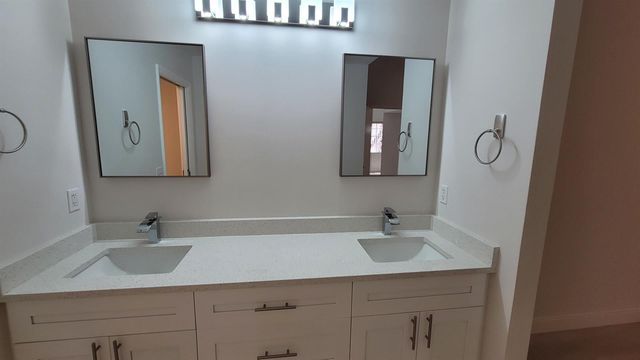 7570 DIAMOND POINTE Circle, Delray Beach, FL 33446