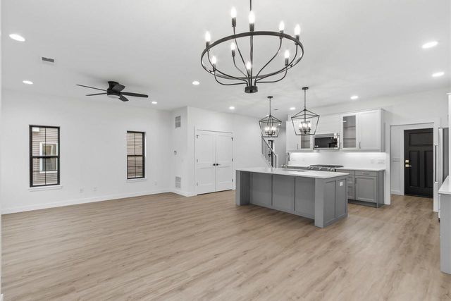 317 Maple Street, Pardeeville, WI 53954