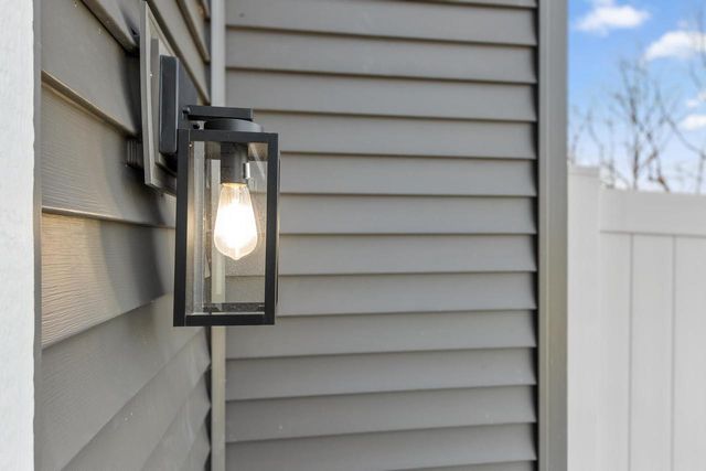 317 Maple Street, Pardeeville, WI 53954