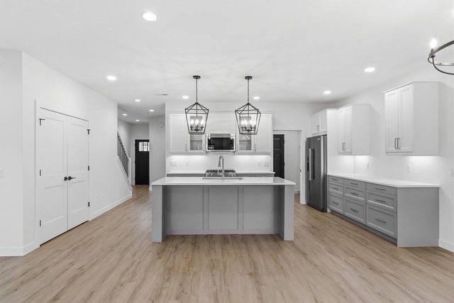 317 Maple Street, Pardeeville, WI 53954