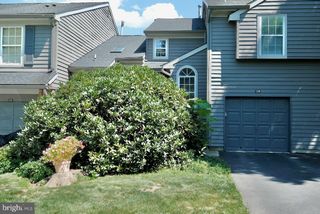 12-B ANDOVER CIR #B, Princeton, NJ 08540