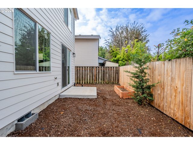 817 Ne 94TH Ave, Portland, OR 97220