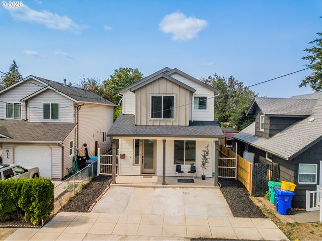 817 Ne 94TH Ave, Portland, OR 97220