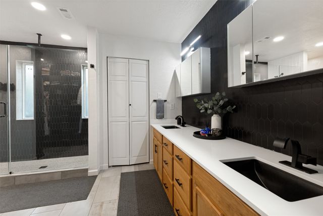 2300 Regal Road, Plano, TX 75075