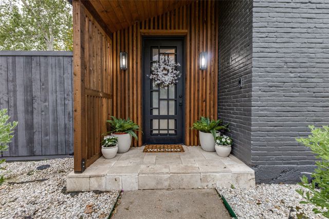 2300 Regal Road, Plano, TX 75075