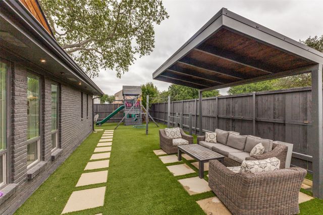 2300 Regal Road, Plano, TX 75075