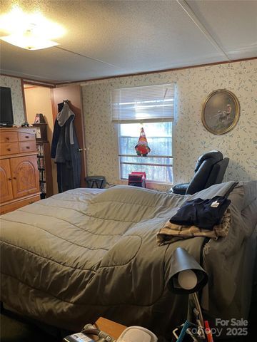 3265 Revere Road, Marshall, NC 28753