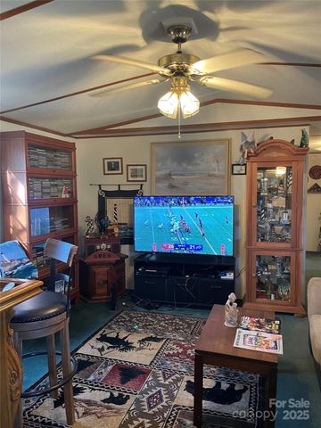 3265 Revere Road, Marshall, NC 28753