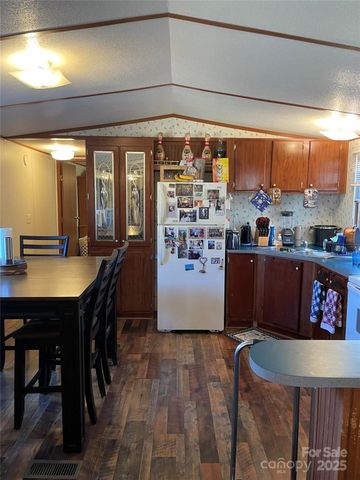 3265 Revere Road, Marshall, NC 28753