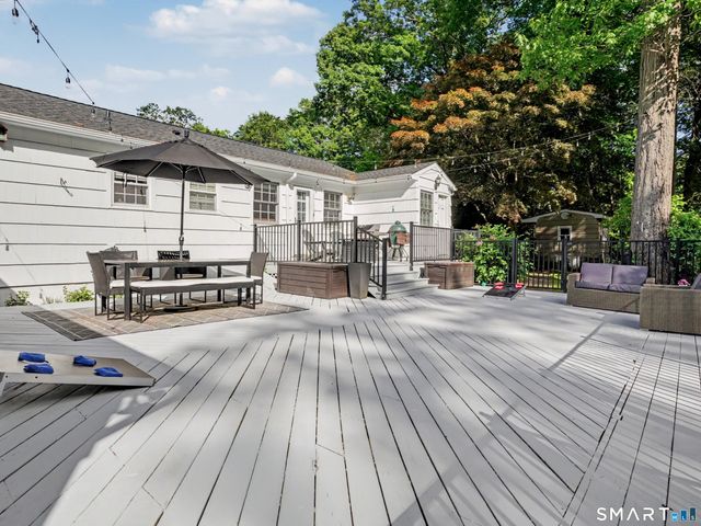 3 Pheasant Court, Norwalk, CT 06854