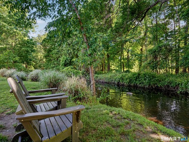 3 Pheasant Court, Norwalk, CT 06854
