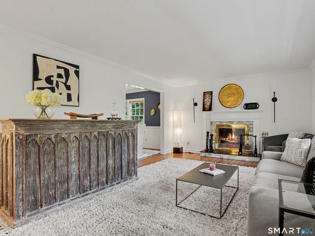 3 Pheasant Court, Norwalk, CT 06854