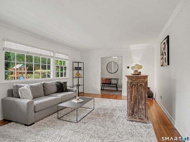 3 Pheasant Court, Norwalk, CT 06854