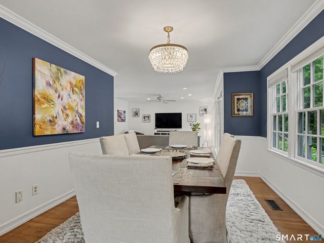 3 Pheasant Court, Norwalk, CT 06854