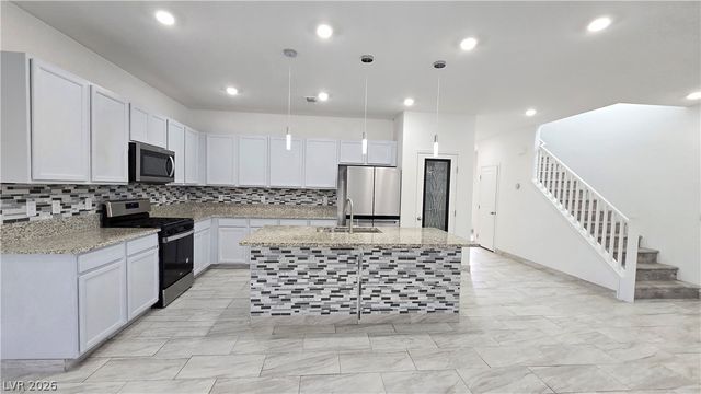 8025 Texas Hills Street, Las Vegas, NV 89113