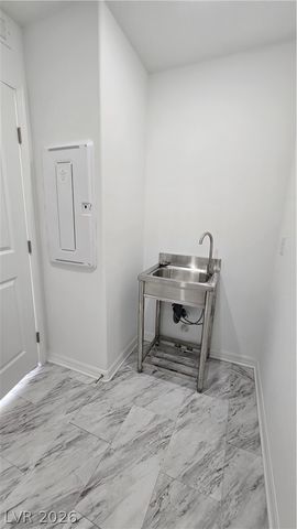 8025 Texas Hills Street, Las Vegas, NV 89113