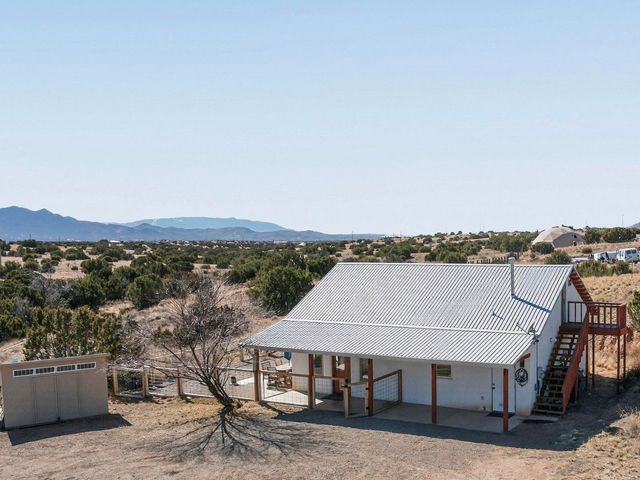 26 Jennifer Way, Santa Fe, NM 87508