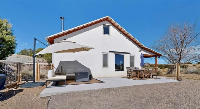 26 Jennifer Way, Santa Fe, NM 87508