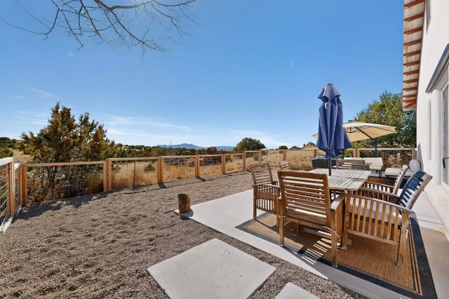 26 Jennifer Way, Santa Fe, NM 87508