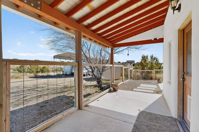 26 Jennifer Way, Santa Fe, NM 87508
