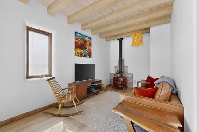 26 Jennifer Way, Santa Fe, NM 87508