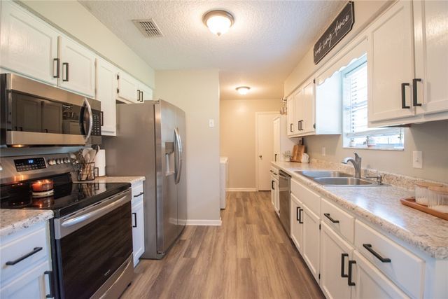 564 Dallas Circle, Folkston, GA 31537