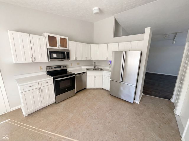 11017 Amburg Court, Indianapolis, IN 46235