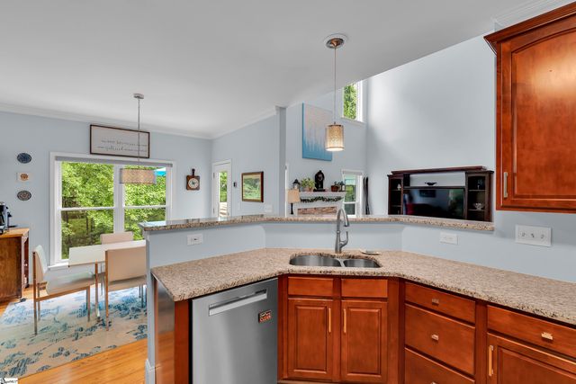 126 Circle Slope Drive, Simpsonville, SC 29681