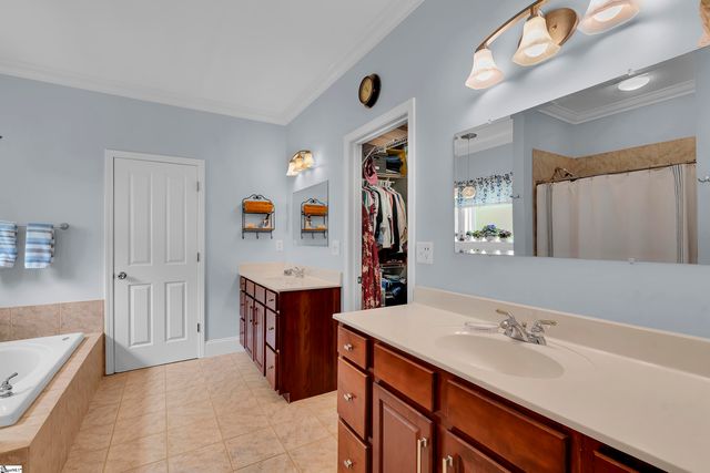 126 Circle Slope Drive, Simpsonville, SC 29681