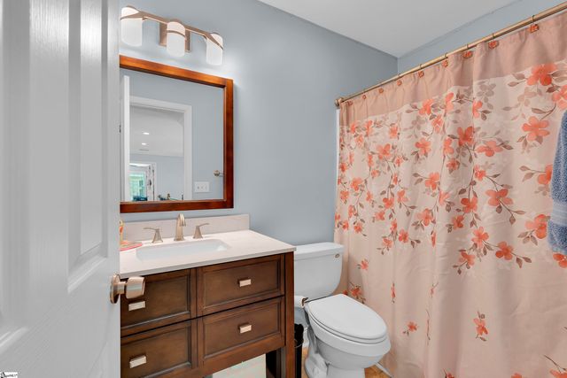 126 Circle Slope Drive, Simpsonville, SC 29681