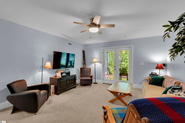 126 Circle Slope Drive, Simpsonville, SC 29681
