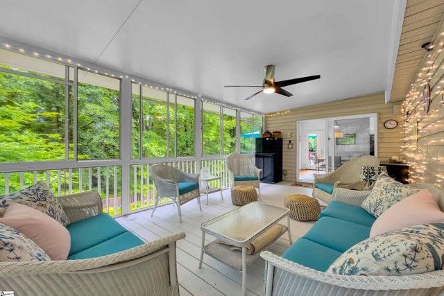 126 Circle Slope Drive, Simpsonville, SC 29681