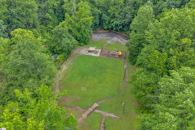 126 Circle Slope Drive, Simpsonville, SC 29681