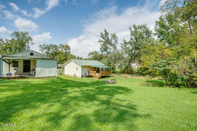 79 Woodlyn Road, Johnson City, TN 37601