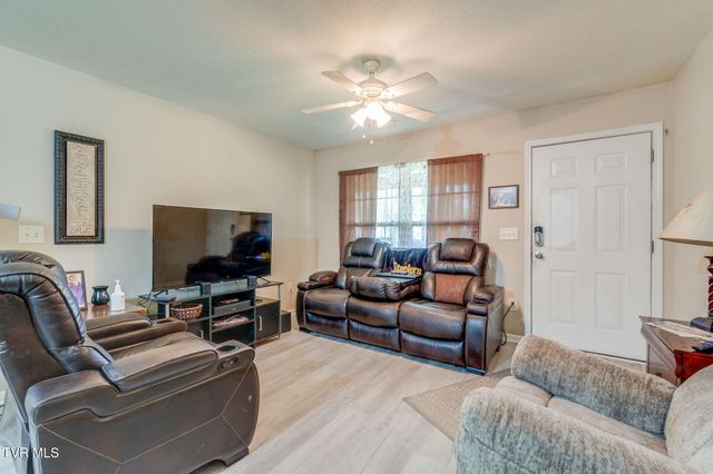 79 Woodlyn Road, Johnson City, TN 37601