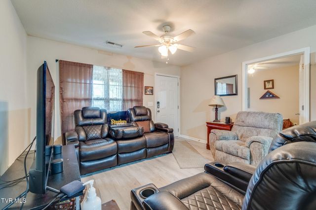 79 Woodlyn Road, Johnson City, TN 37601