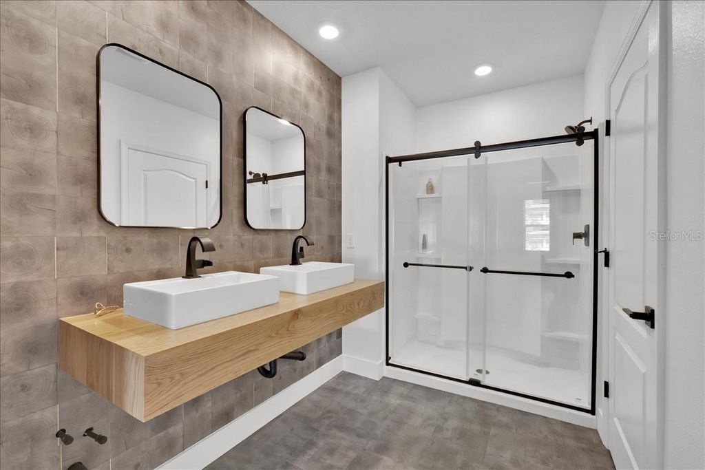 6763 GRACE HAMMOCK ROAD, Harmony, FL 34773