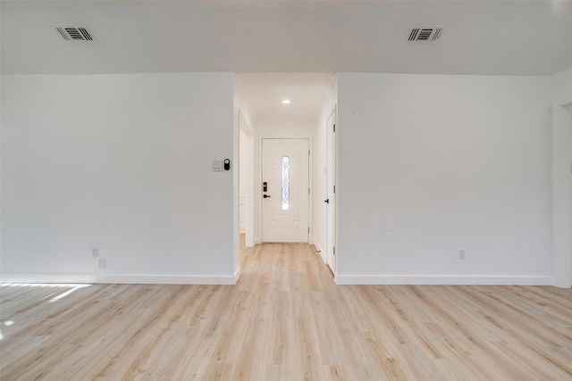 10048 Regent Row Street, Benbrook, TX 76126