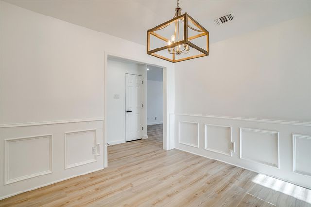 10048 Regent Row Street, Benbrook, TX 76126