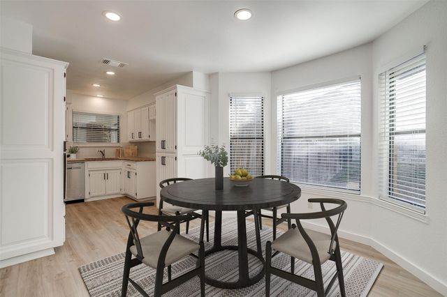 10048 Regent Row Street, Benbrook, TX 76126