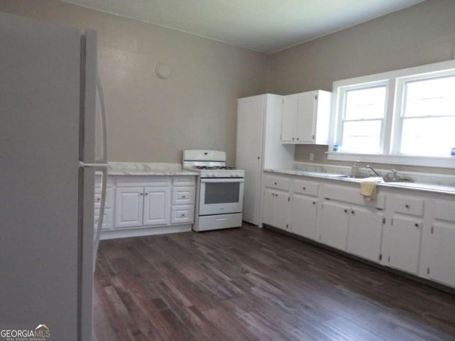 293 4th Street, Cedartown, GA 30125