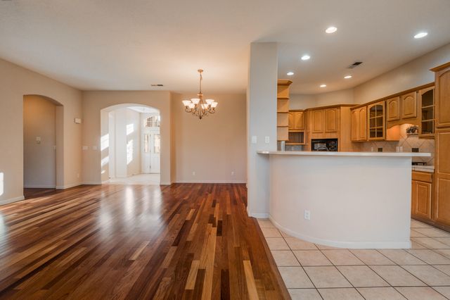 1201 Ruffian Court SE, Albuquerque, NM 87123