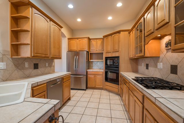 1201 Ruffian Court SE, Albuquerque, NM 87123
