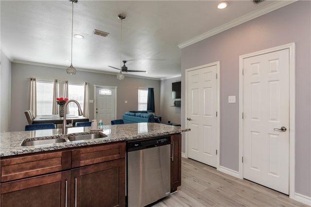 4038 Marlin Dr, Corpus Christi, TX 78418