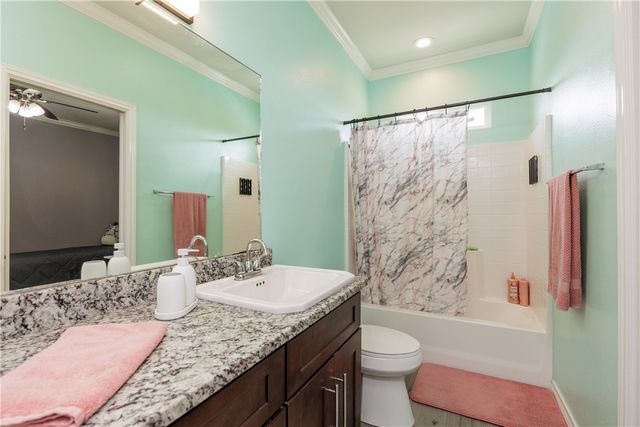 4038 Marlin Dr, Corpus Christi, TX 78418