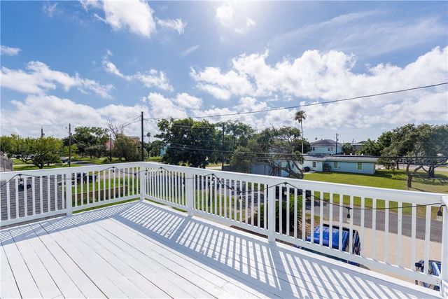 4038 Marlin Dr, Corpus Christi, TX 78418