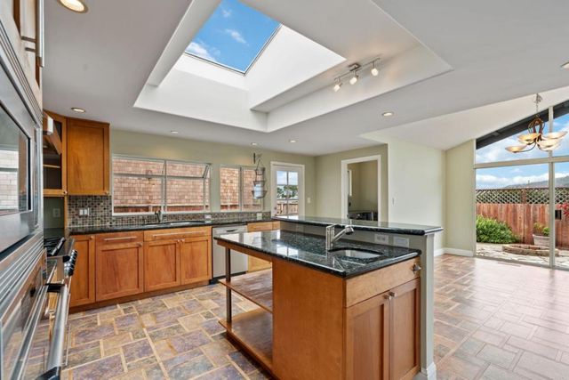 2060 Touraine Lane, Half Moon Bay, CA 94019
