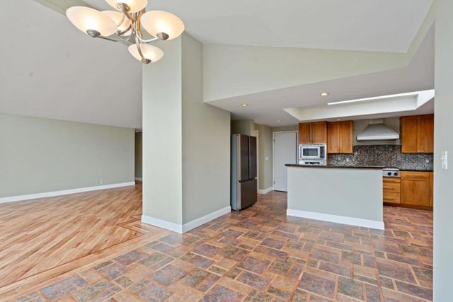 2060 Touraine Lane, Half Moon Bay, CA 94019