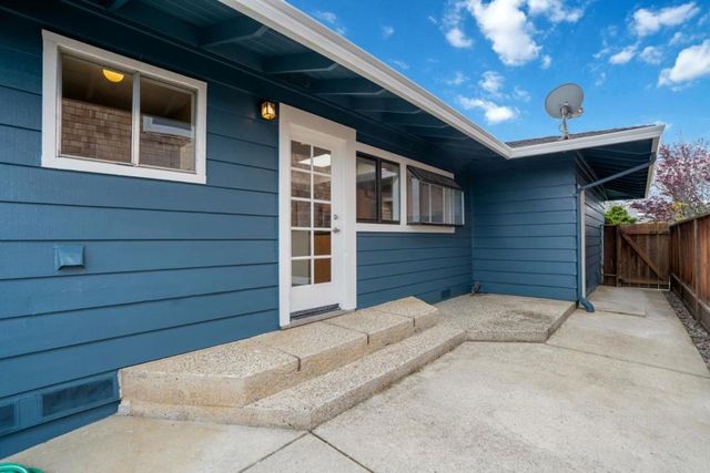 2060 Touraine Lane, Half Moon Bay, CA 94019