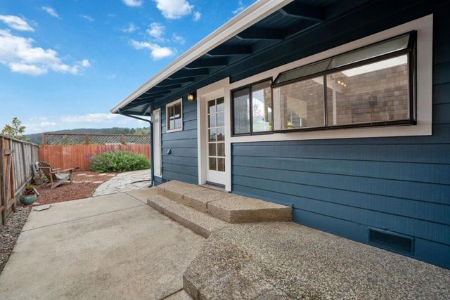 2060 Touraine Lane, Half Moon Bay, CA 94019
